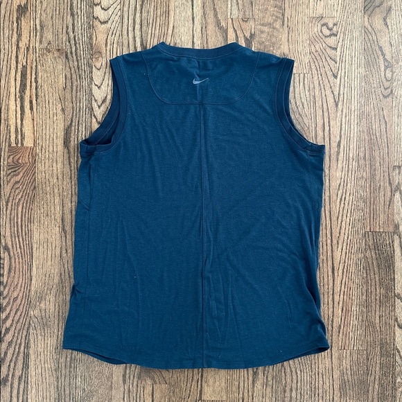 Nike One Relaxed Dri-Fit Tank Top (4) - Picture 3 of 5